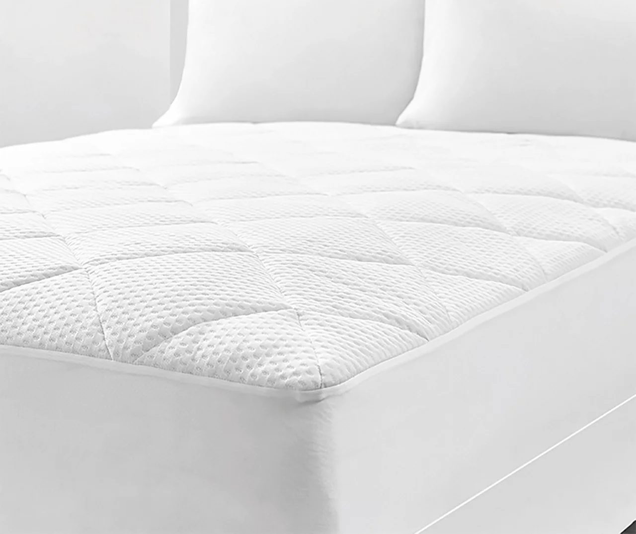 Broyhill Ultimate Comfort Cooling Mattress Pad 5 Broyhill Ultimate Comfort Cooling Mattress Pad - Image 3