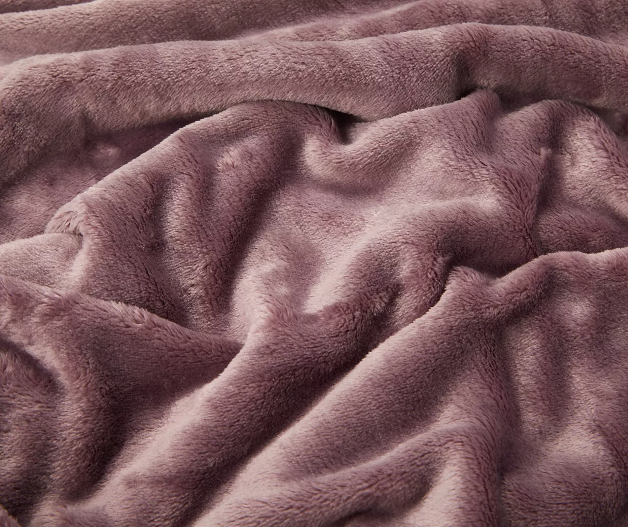 Purple Queen/King Velvet Plush Blanket 5 Purple Queen/King Velvet Plush Blanket - Image 3