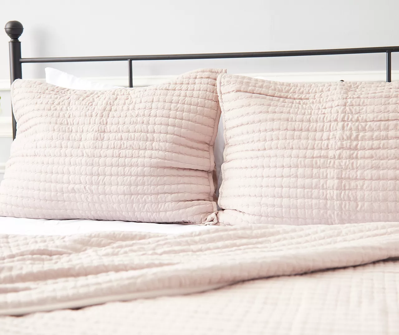 Pebbled 3-Piece Quilt Set 14 Pebbled 3-Piece Quilt Set - Image 12