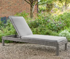 Broyhill Eagle Brooke All-Weather Wicker Cushioned Chaise Lounger -Furniture Promotion Store 810555202 4